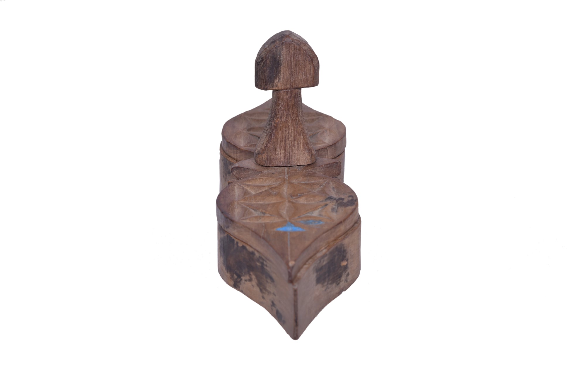 Side view of decorative box with lid.