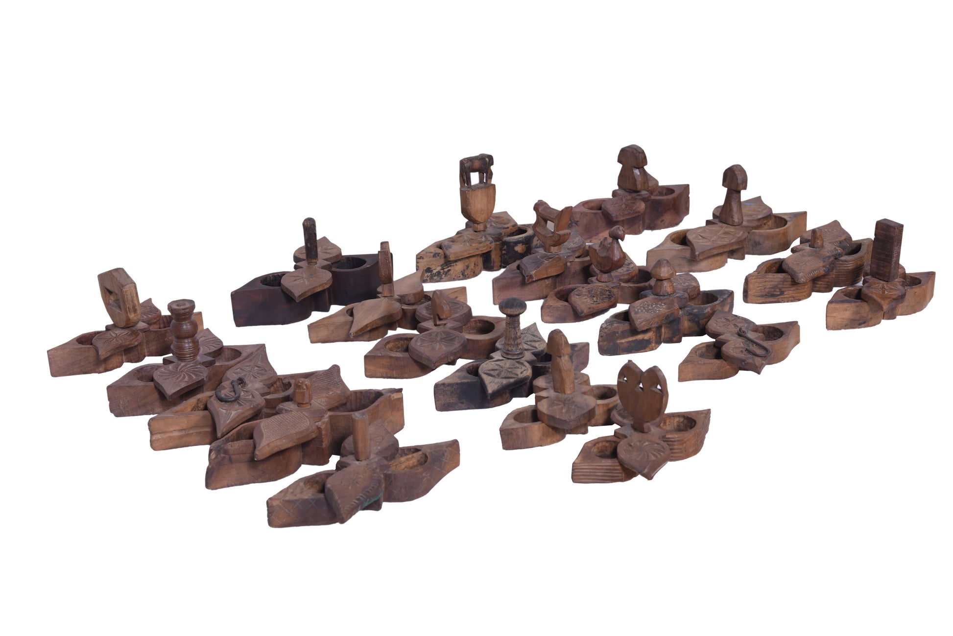 Clustered view of decorative boxes in different angles.